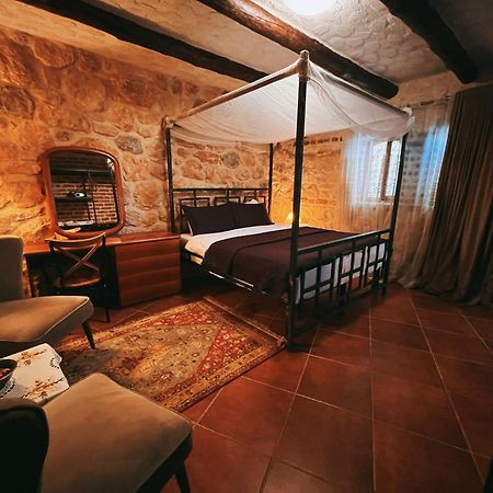 Chateau Fasel Tirana Eksteriør billede
